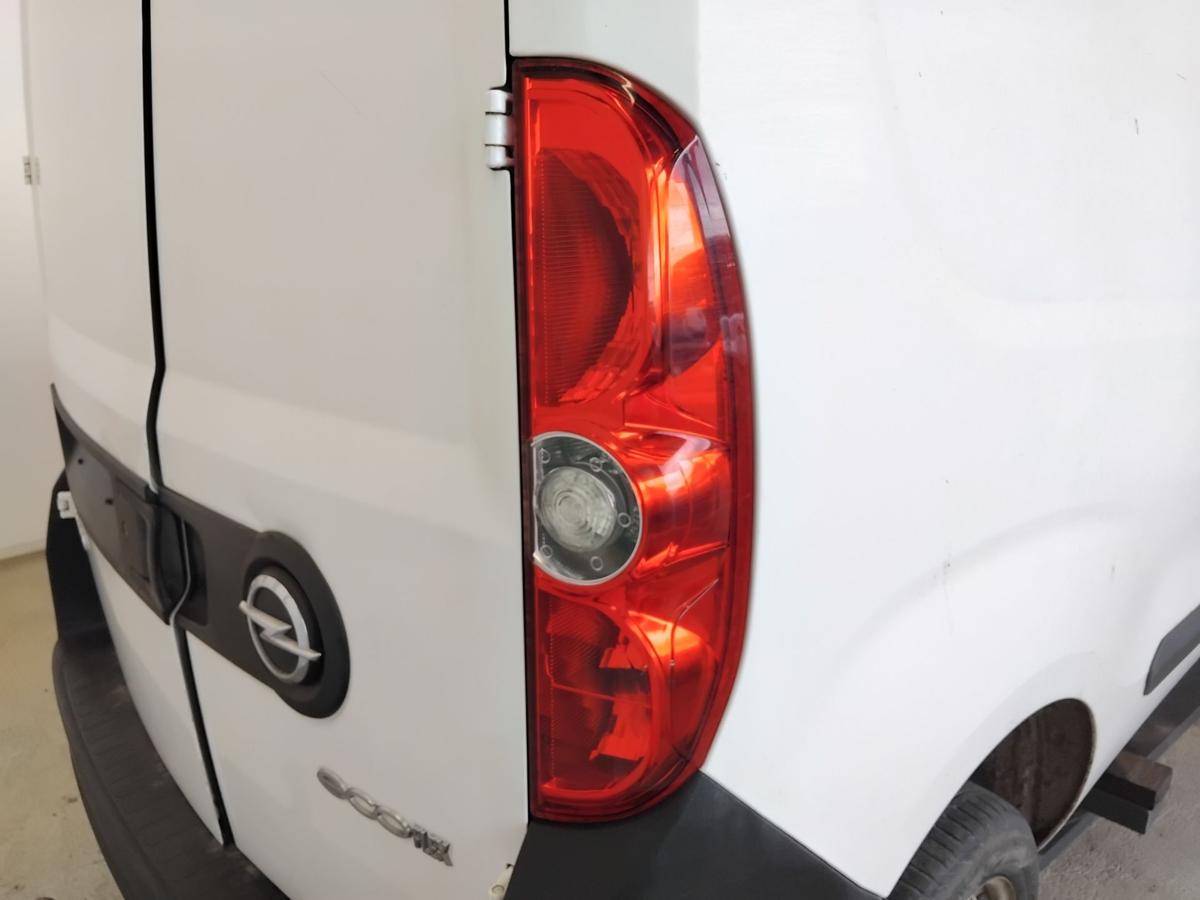 Opel Combo D Kasten original Rückleuchte Heckleuchte rechts BJ2014
