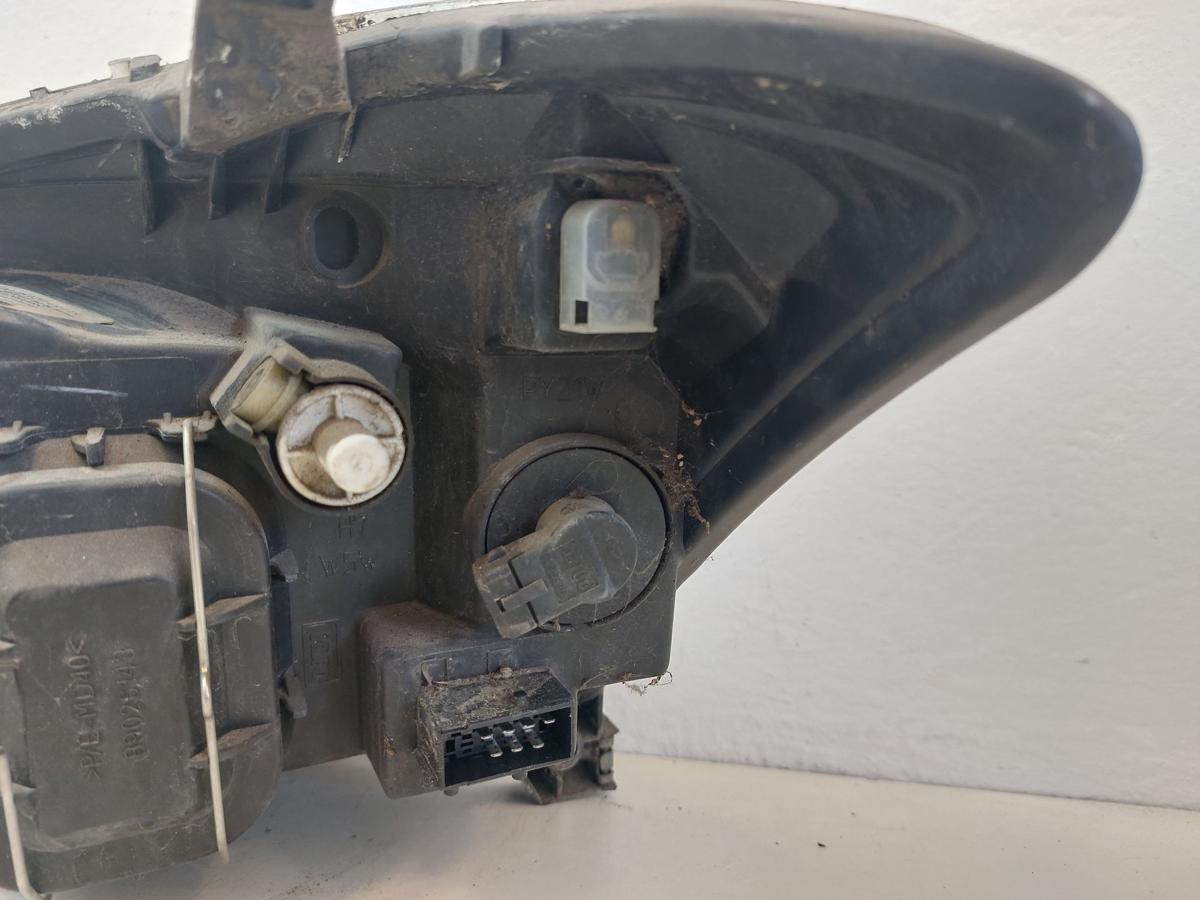 Toyota Corolla E12 Scheinwerfer rechts Hauptscheinwerfer Halogen bis 2004