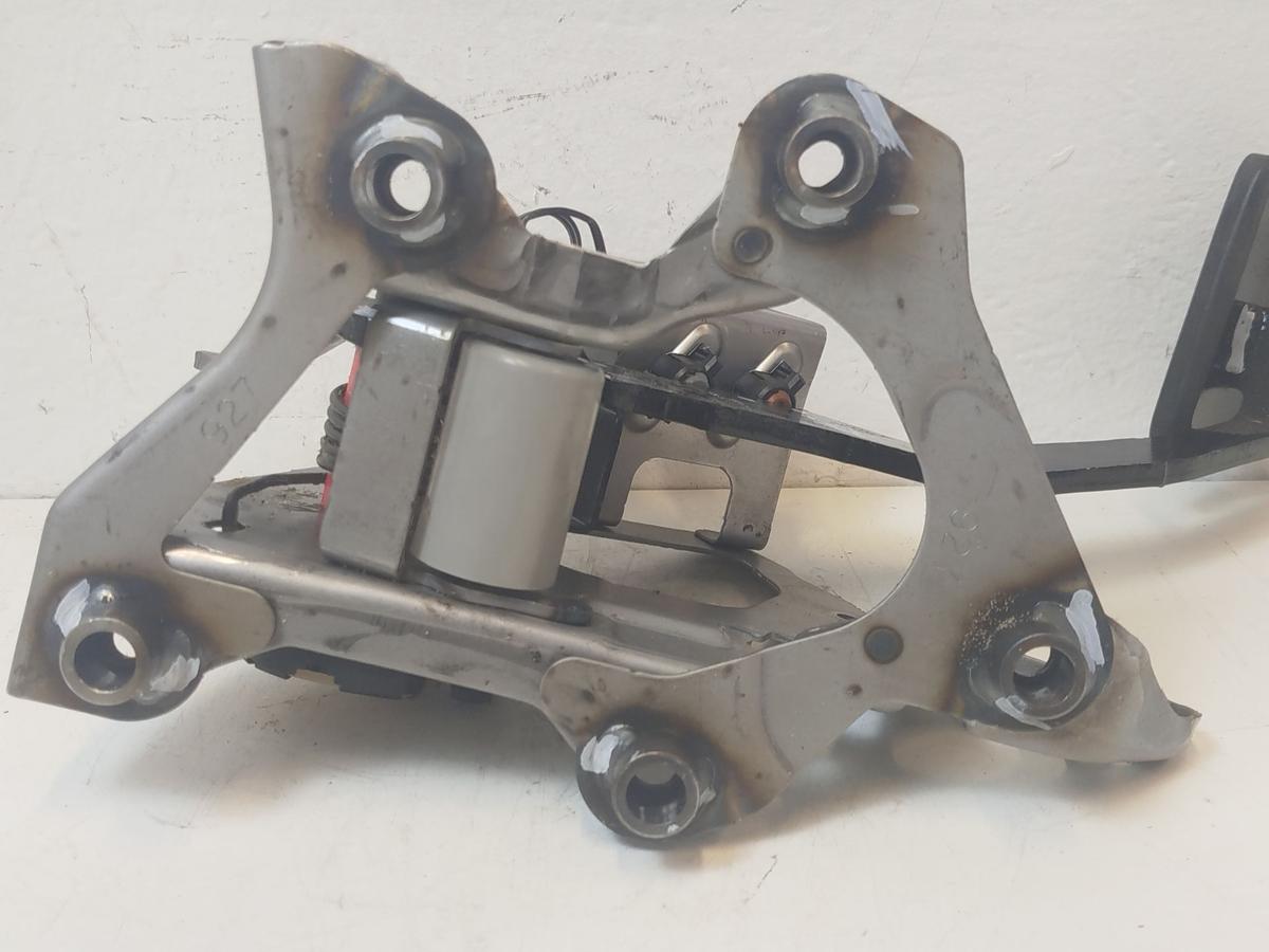 Nissan Leaf ZE1 40kWh Bremspedal mit Lagerbock OEM Pedalbock