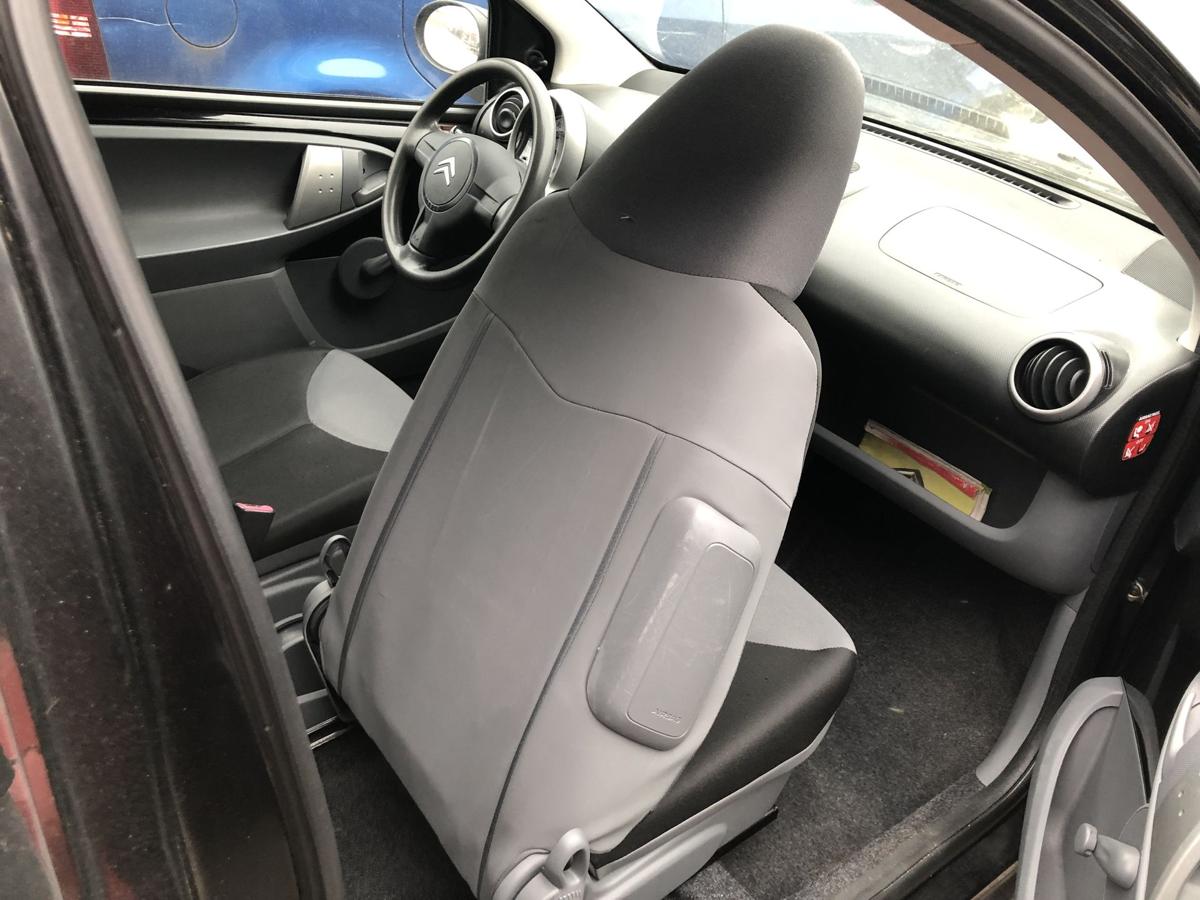 Citroen C1 Typ P Sitz vorn rechts Beifahrersitz ohne Heizung nur f&uuml;r 3 t&uuml;rer