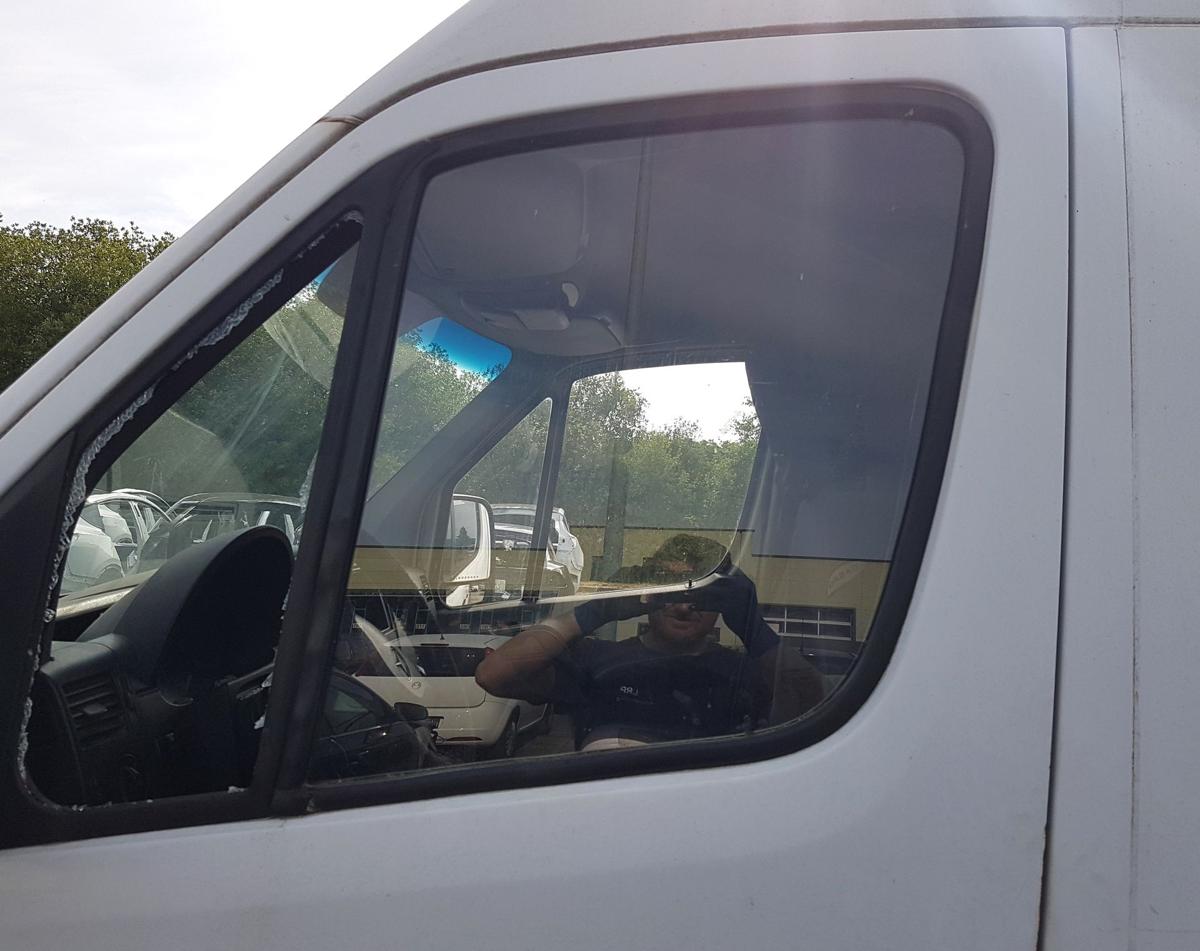 Mercedes Sprinter 906 T&uuml;rscheibe vorn links Bj2008 Glasklar Kastenwagen
