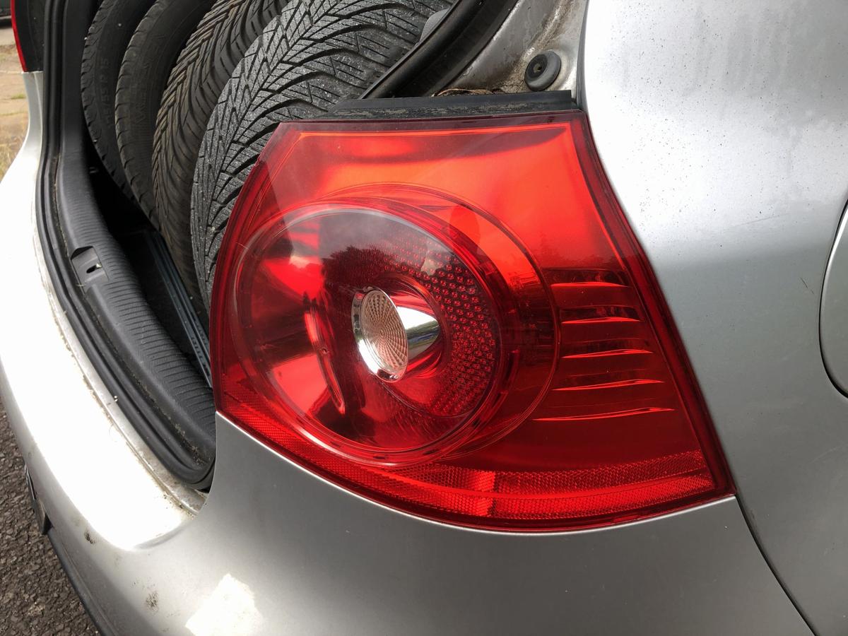 VW Golf 5 1K R&uuml;ckleuchte rechts au&szlig;en Ecke R&uuml;cklicht Heckleuchte 3 und 5 t&uuml;rer