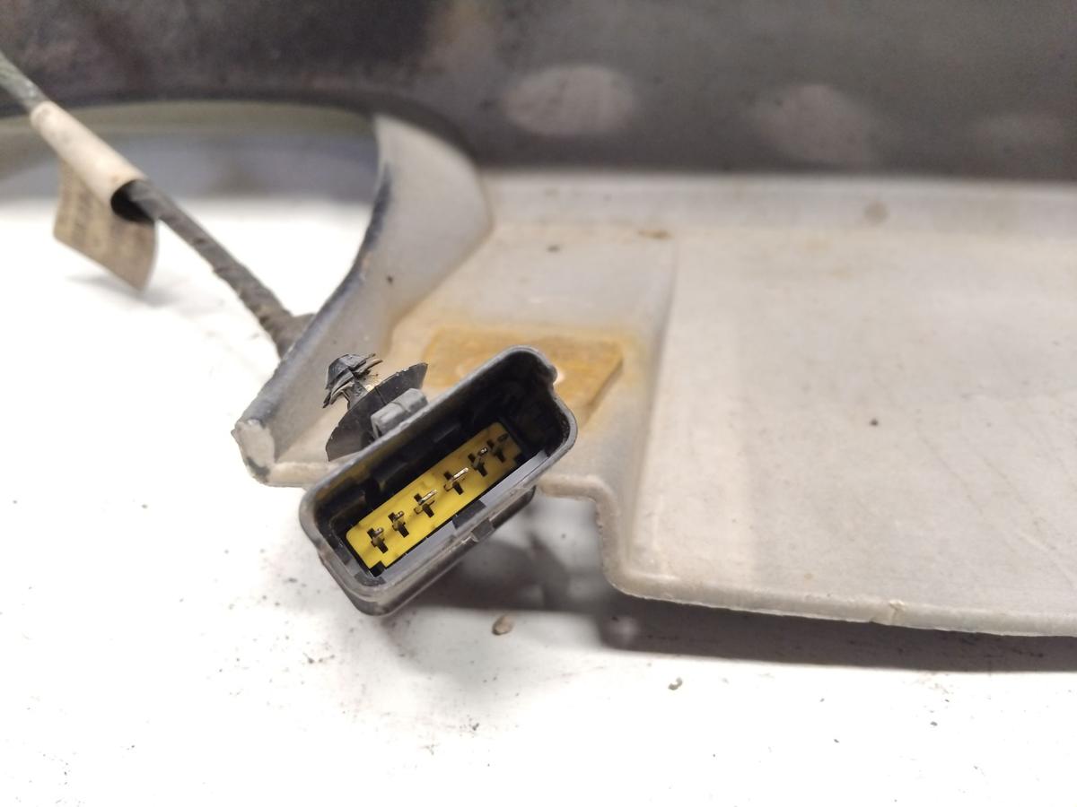 Peugeot 807 Facelift original Sto&szlig;f&auml;nger Sto&szlig;stange hinten mit PDC Bj.2008