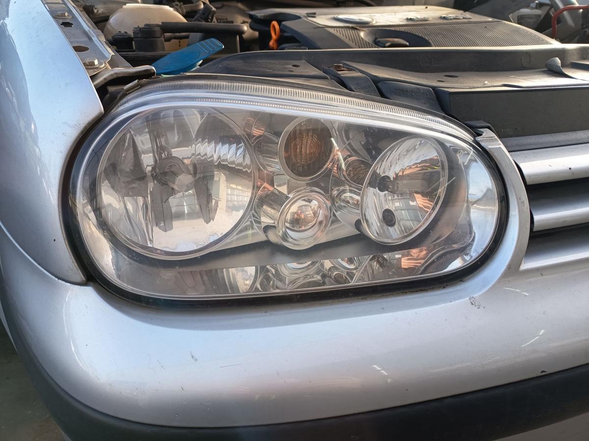 VW Golf IV original Scheinwerfer rechts Halogen ohne NSW Baujahr 2003