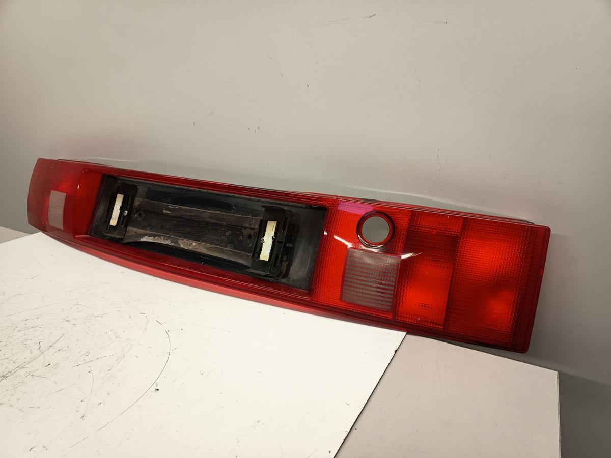 Audi Cabrio B3 8G7 orig Heckblende Lichtband Mitte 8G0945225 Bj 1991