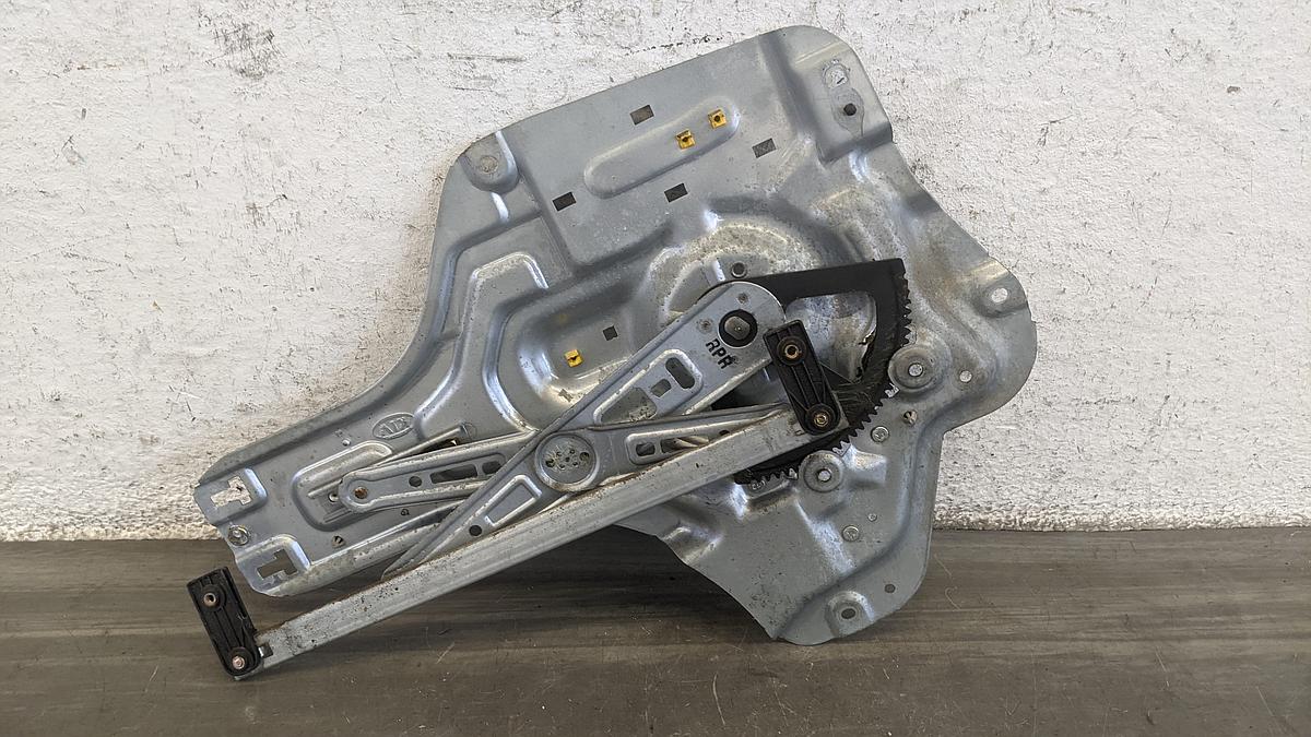 Kia Cerato FE Fensterheber hinten rechts elektrisch ohne Motor 834802F020