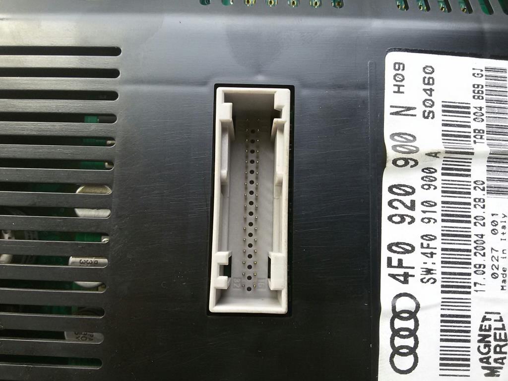 Audi A6 4F BJ-2004 Tacho Kombiinstrument 4F0920900N 2.0TDI 103kw BLB