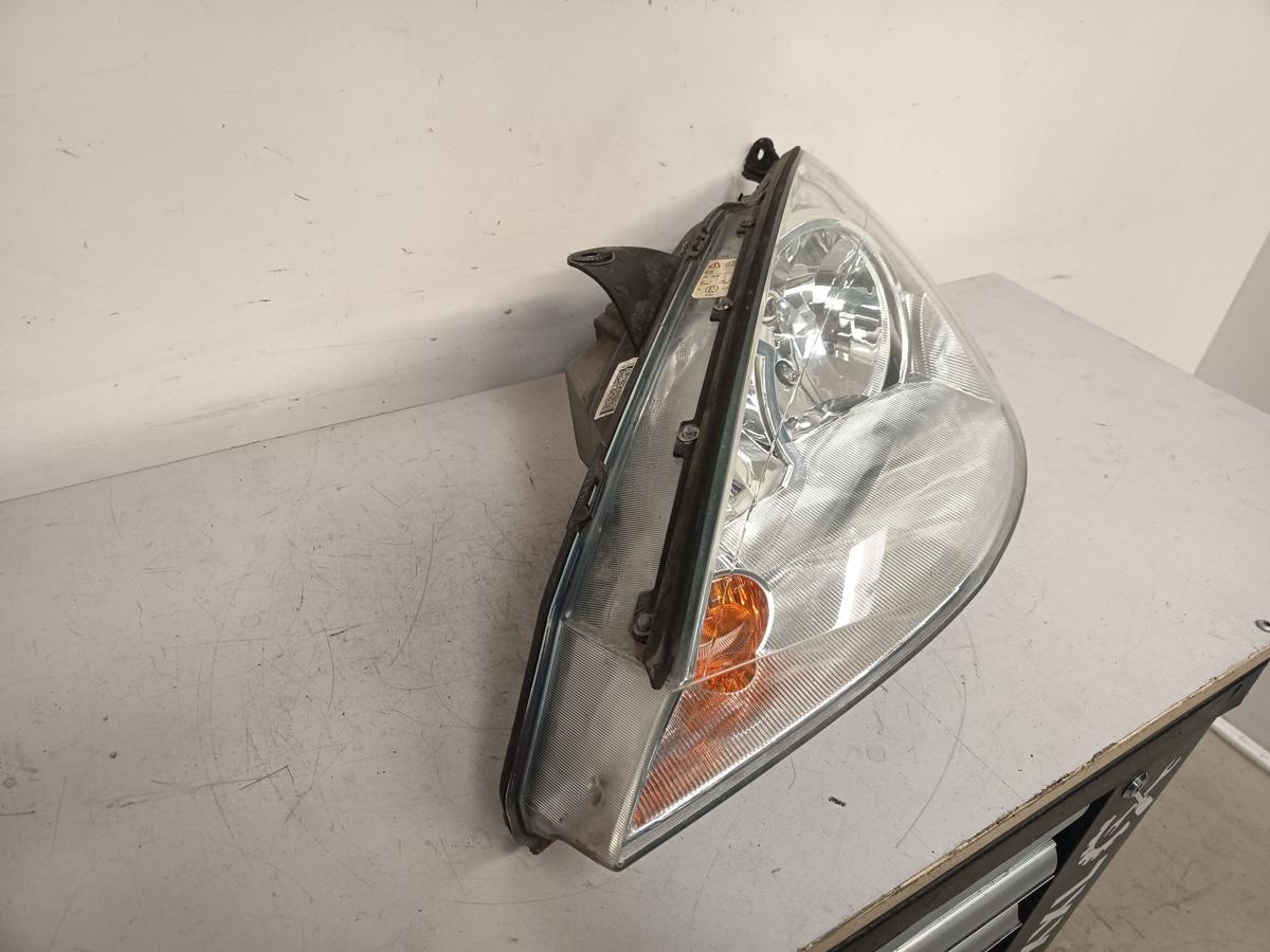 Ford Focus Mk1 riginal Hauptscheinwerfer links Halogen Frontlich Facelift Bj2003