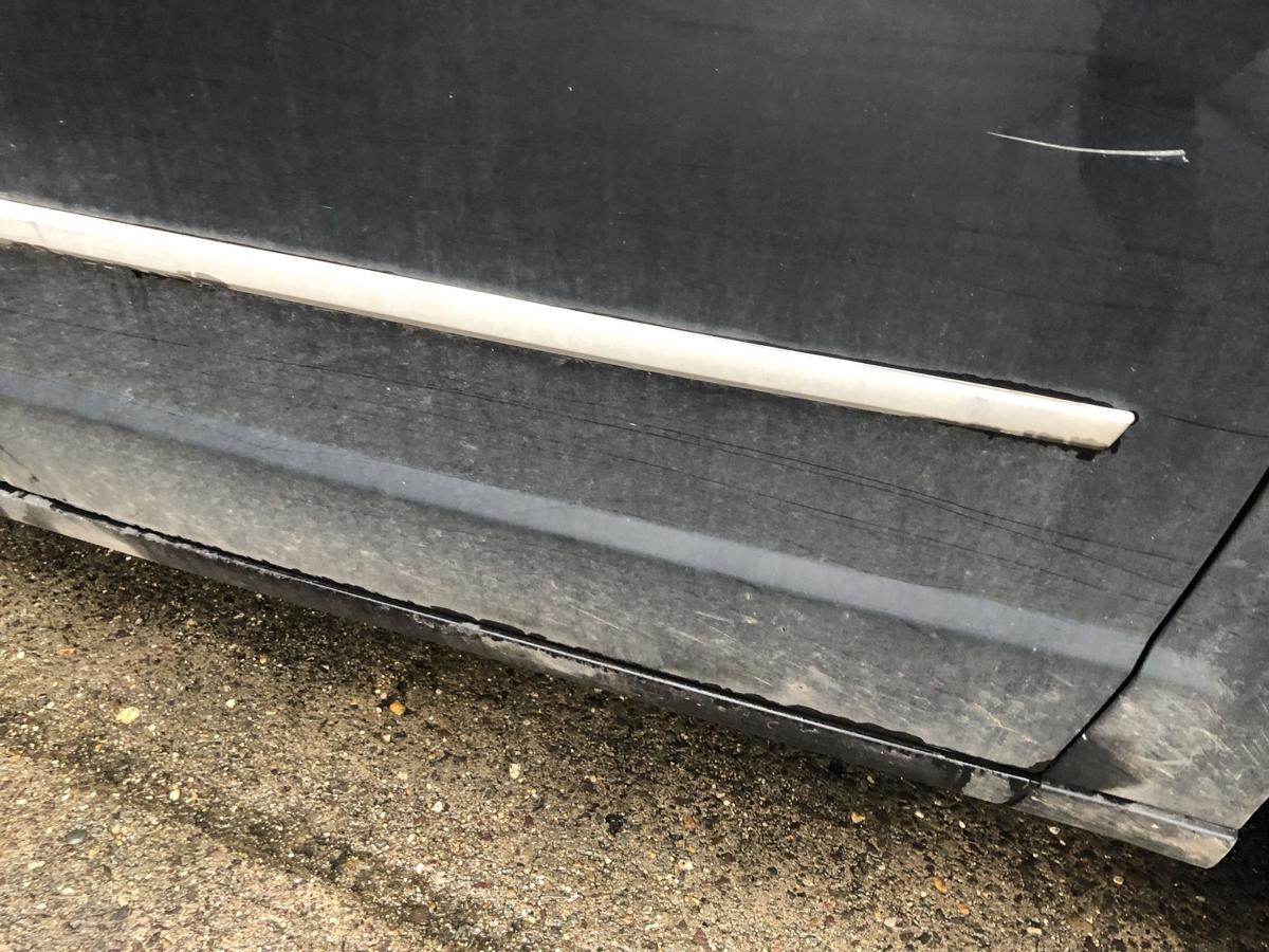 Chrysler Grand Voyager RT Tür vorn rechts Beifahrertür im Rohbau QXR schwarz