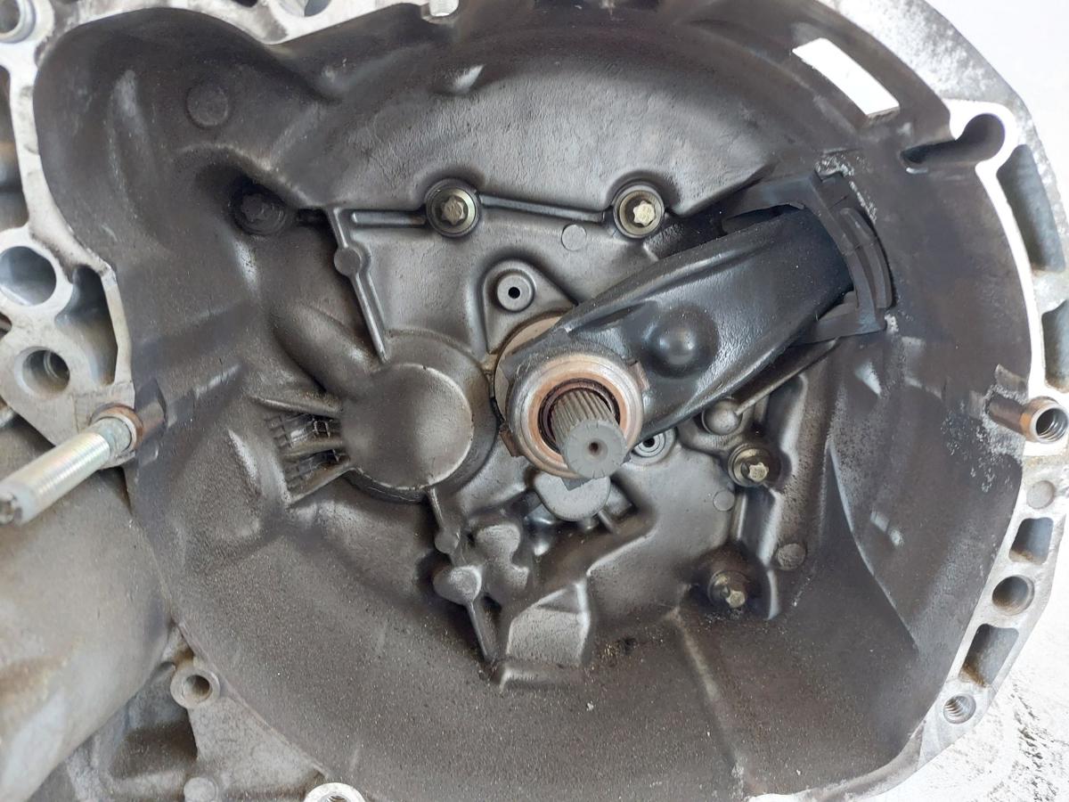 Schaltgetriebe Getriebe Gearbox 5 Gang JH3057 122tkm Dacia Logan LS0 1,6 77kw