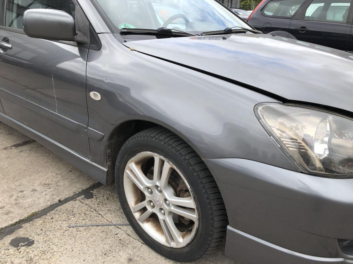 Mitsubishi Lancer CS0 Kotfl&uuml;gel rechts Beifahrer Seitenwand A39B Graphitgrau