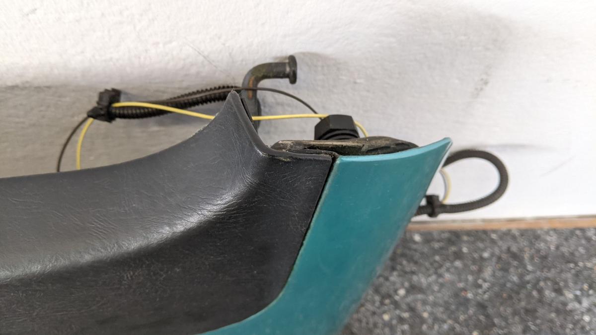 Chevrolet Corvette C4 Cabrio Verdeckklappe Klappe Heckklappe Scharnier