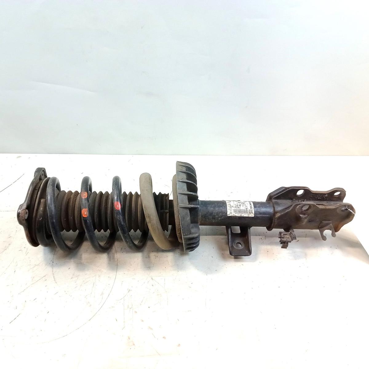 Mercedes Vito 111CDI 447 original Federbein Vorderachse rechts 1.6TD Bj.2014