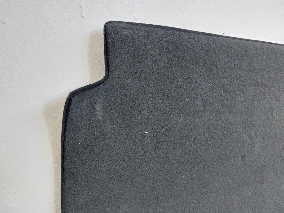 Mercedes W211 Limo E Klasse Bodenbelag Teppich Kofferraumboden Ladeboden