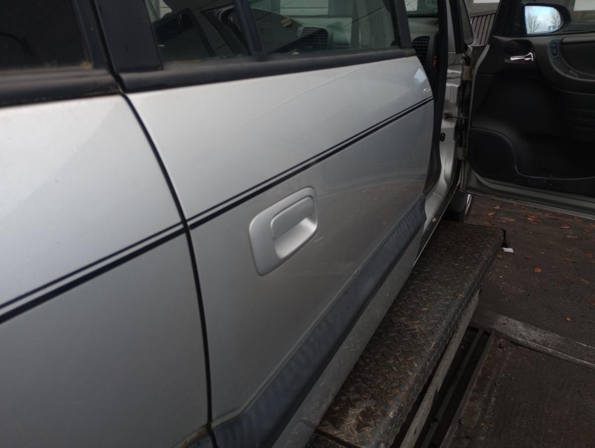 Opel Zafira A original Tür hinten rechts Fond Z157 Starsilber Bj 2004