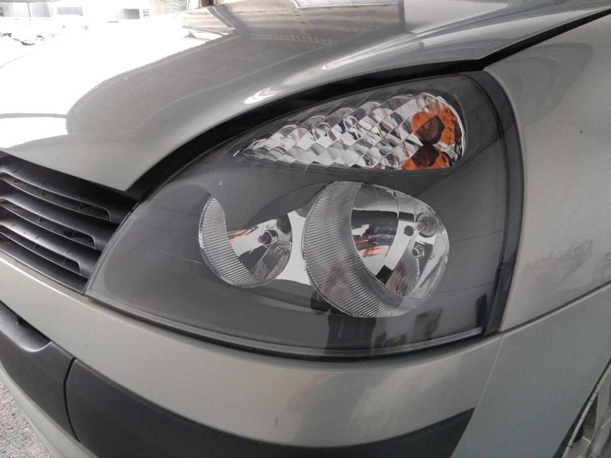 Renault Clio 2 Scheinwerfer links Depo grauer Hintergrund Facelift Halogen BJ04