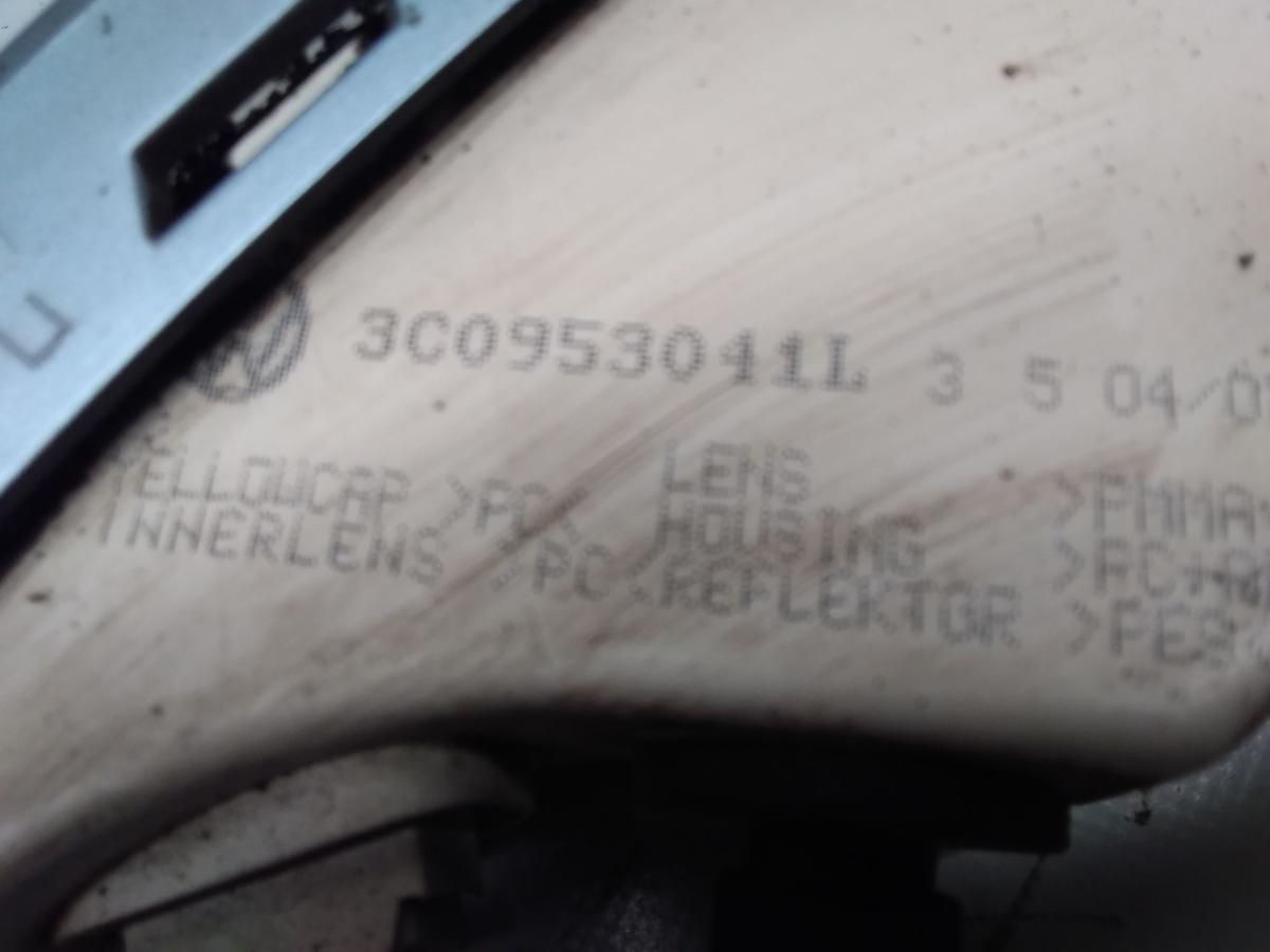 VW Passat 3C B6 original Satz Blinkleuchten weiss mit Schutzleisten Bj.2007