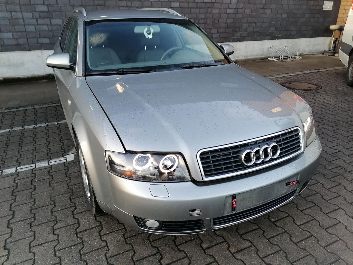 Audi A4 8E originalTür hinten rechts LY7Q-Atlasgrau Kombi Avant Bj.2003