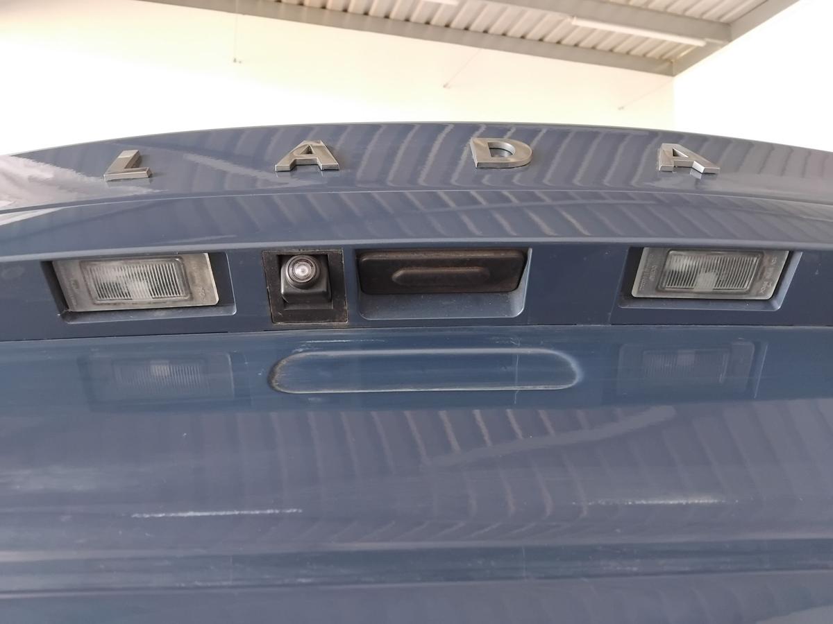 Lada Vesta GF Limousine Heckklappe 492 blues perl 4-t&uuml;rig BJ2019