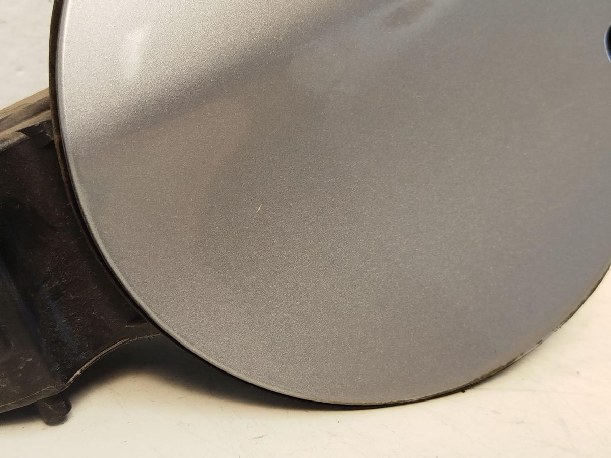 Tankklappe Tankdeckel Tankverschluss KCA Gris Artense Peugeot 2008 I CU
