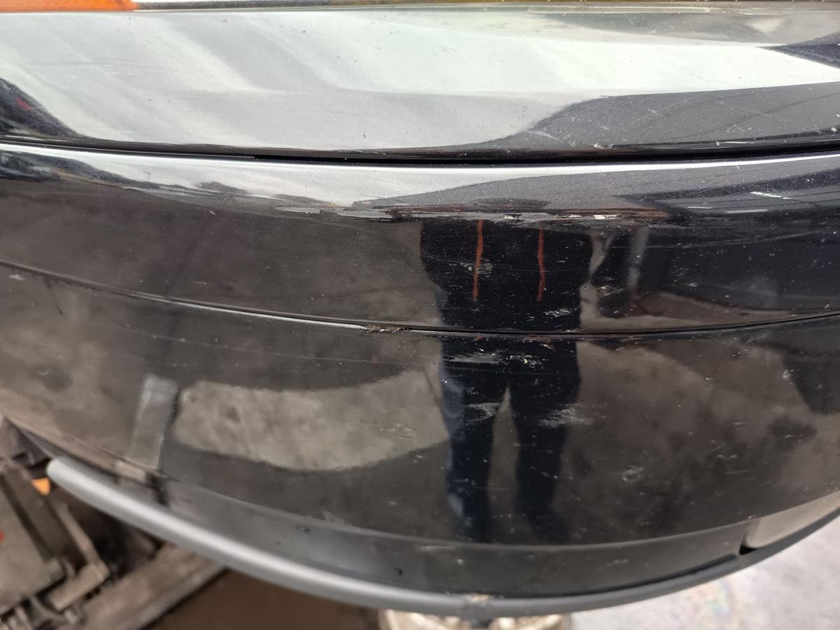 Volvo V70 II original Stoßstange Fänger vorn/Front 452 Saphirschwarz Bj 2005