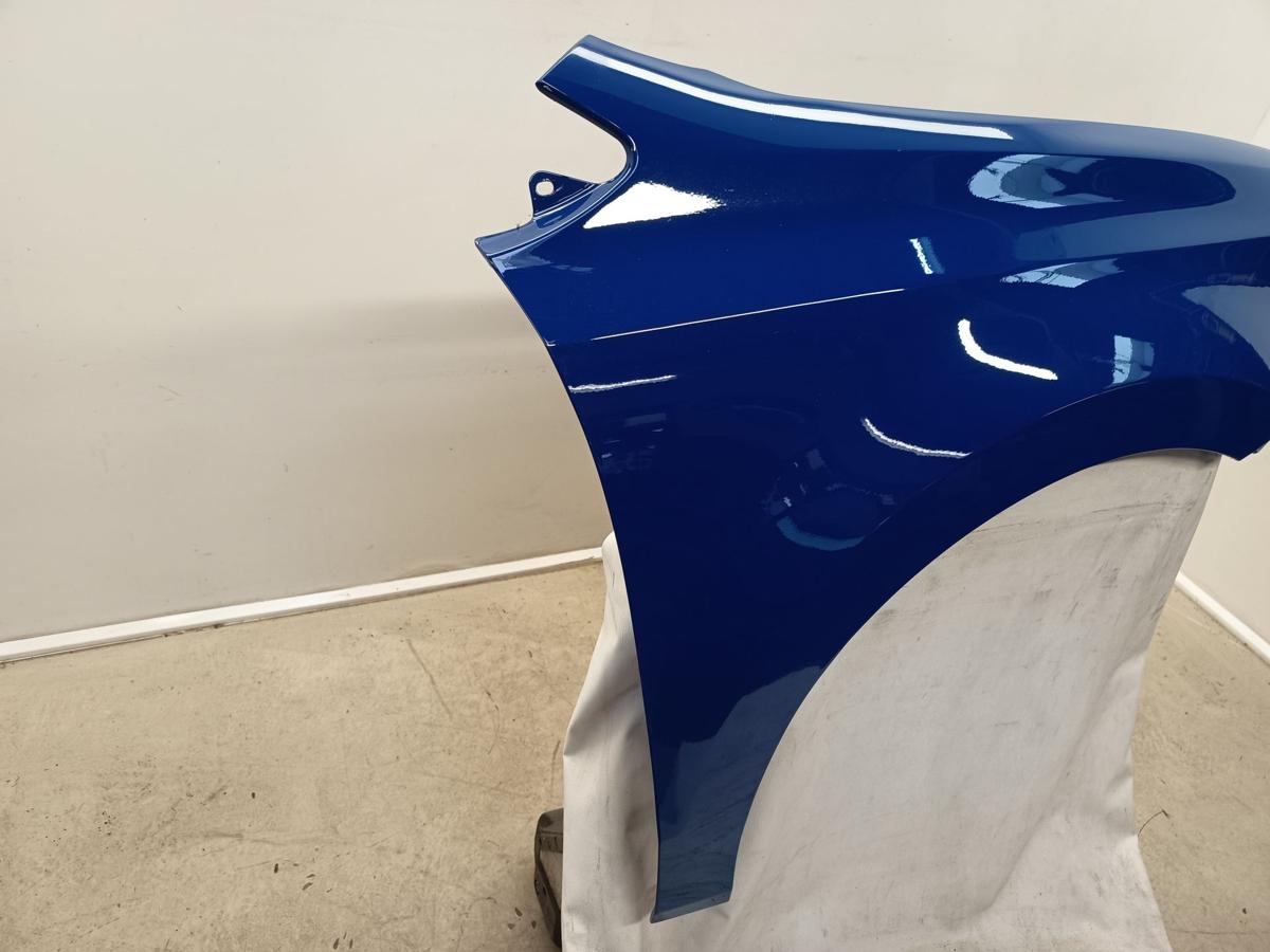 VW Polo 6R Kotflügel rechts Beifahrerseite LD5E Blau Bj 2011 VW Polo 6R Kotflügel rechts Beifahrerseite LD5E Blau Bj 2011