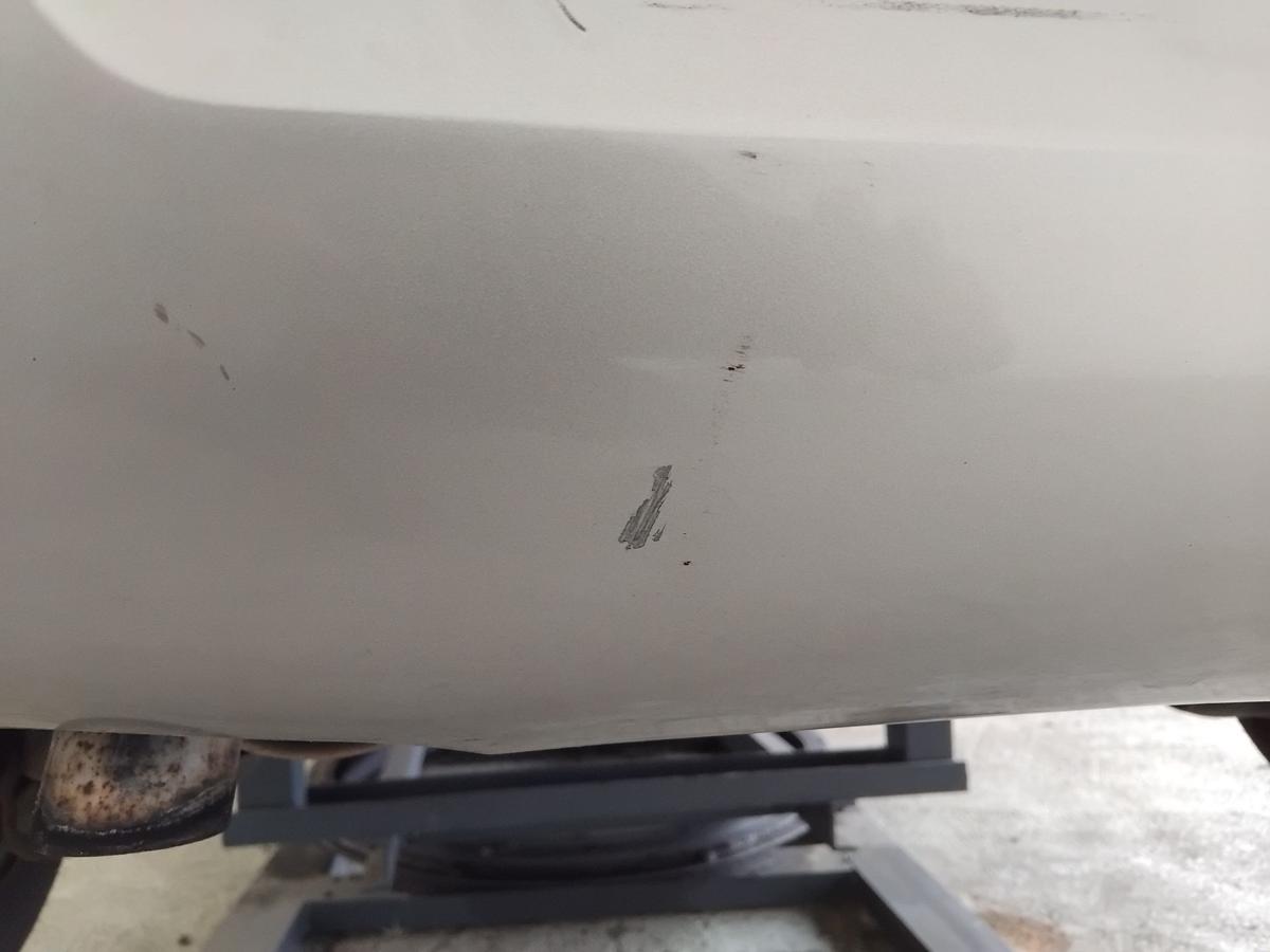 Peugeot 308 I orig.Sto&szlig;stange Sto&szlig;f&auml;nger hinten mit Parkhilfe BJ2009 ETS aschgraumetallic