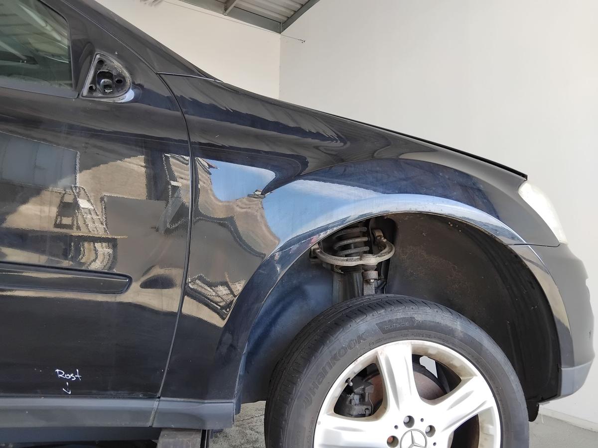Mercedes ML164 original Kotflügel vorn rechts 197 obsidianschwarz BJ2006