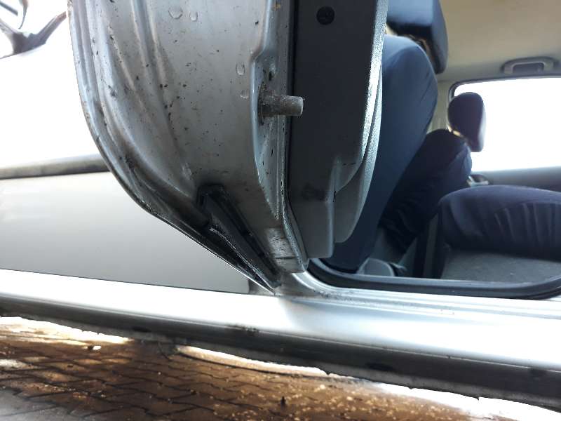 Skoda Octavia 1U BJ 1997 T&uuml;r hinten links Limo Silber 9102 96-00