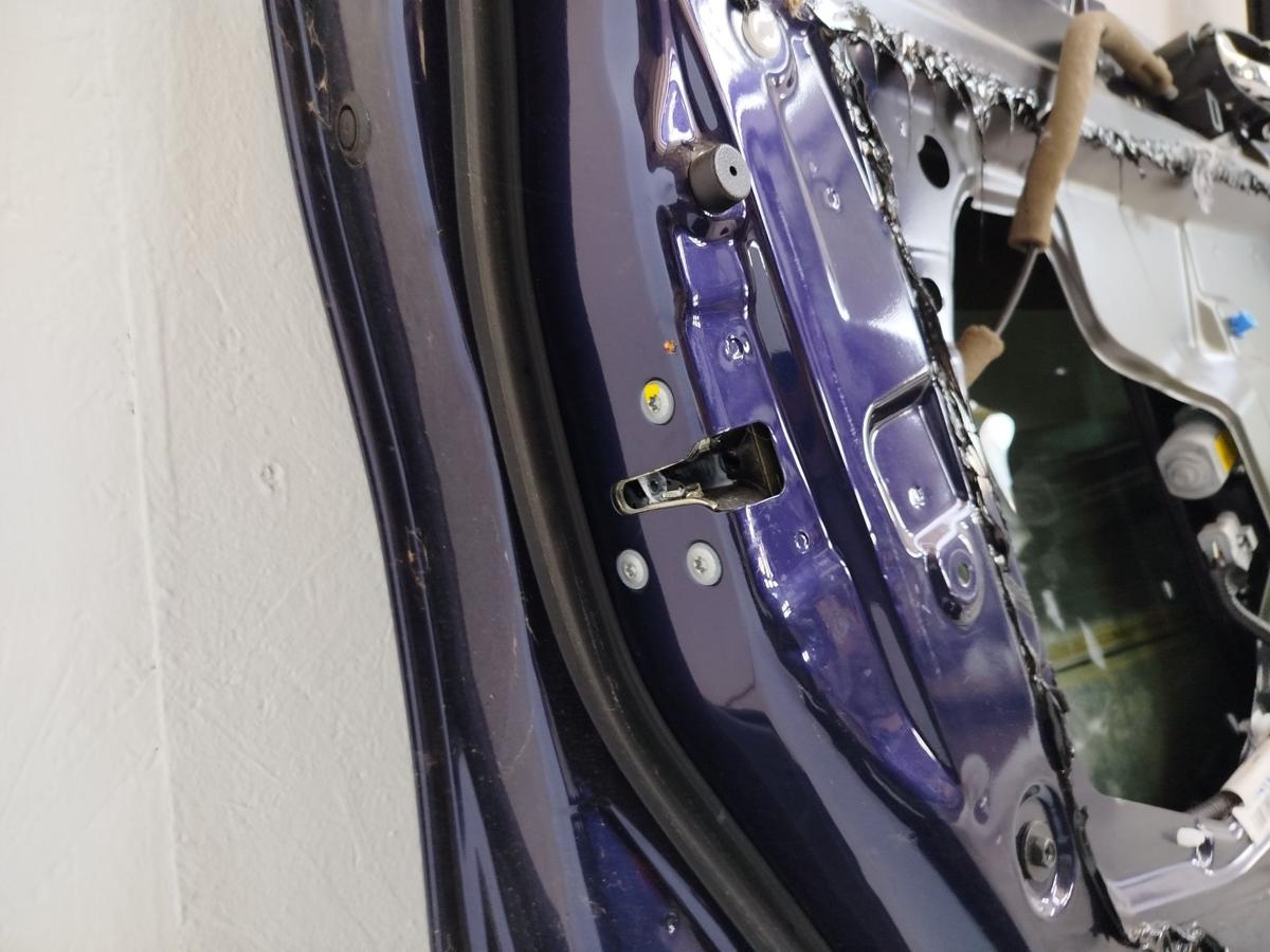 Nissan Pulsar C13M Tür vorn links Fahrertür RBR Blue Perl Rohbau