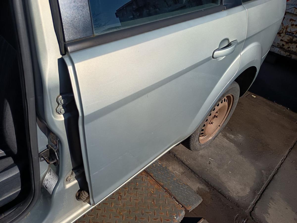 Ford Focus II Turnier original T&uuml;r hinten links Fond Chill met Bj 2009