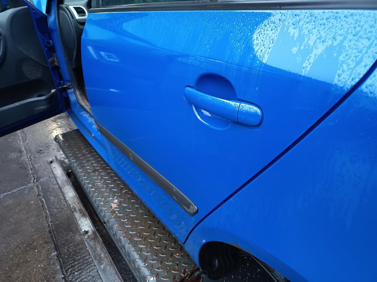 Skoda Fabia II 5J Combi original T&uuml;r hinten links Fond F5K Dynamic Blue Bj 2008