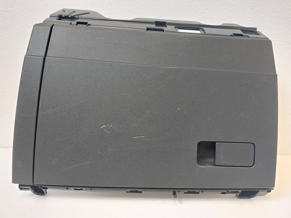 VW Golf 8 VIII CD Variant Handschuhfach Handschuhkasten Schalttafelkasten