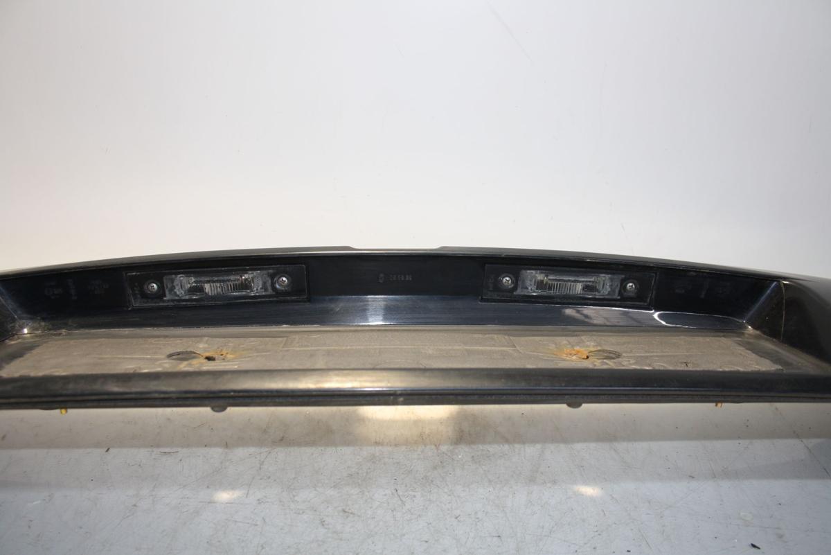 Volvo V40 orig Heckblende Abdeckung Kofferraum Lichtband 347 Titangraumet Bj 03