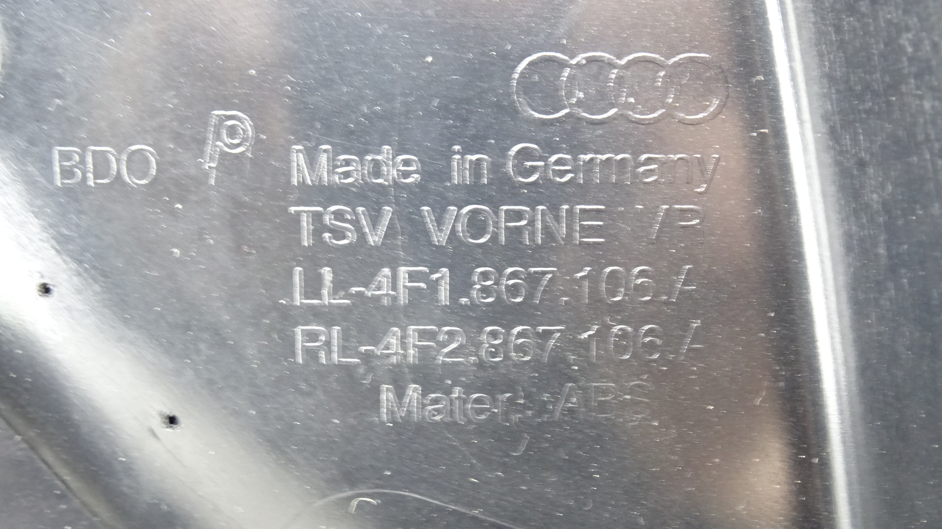 Audi A6 Avant 4F BJ2005 Türverkleidung Tür vorn rechts 4F1867106A in soul schwarz