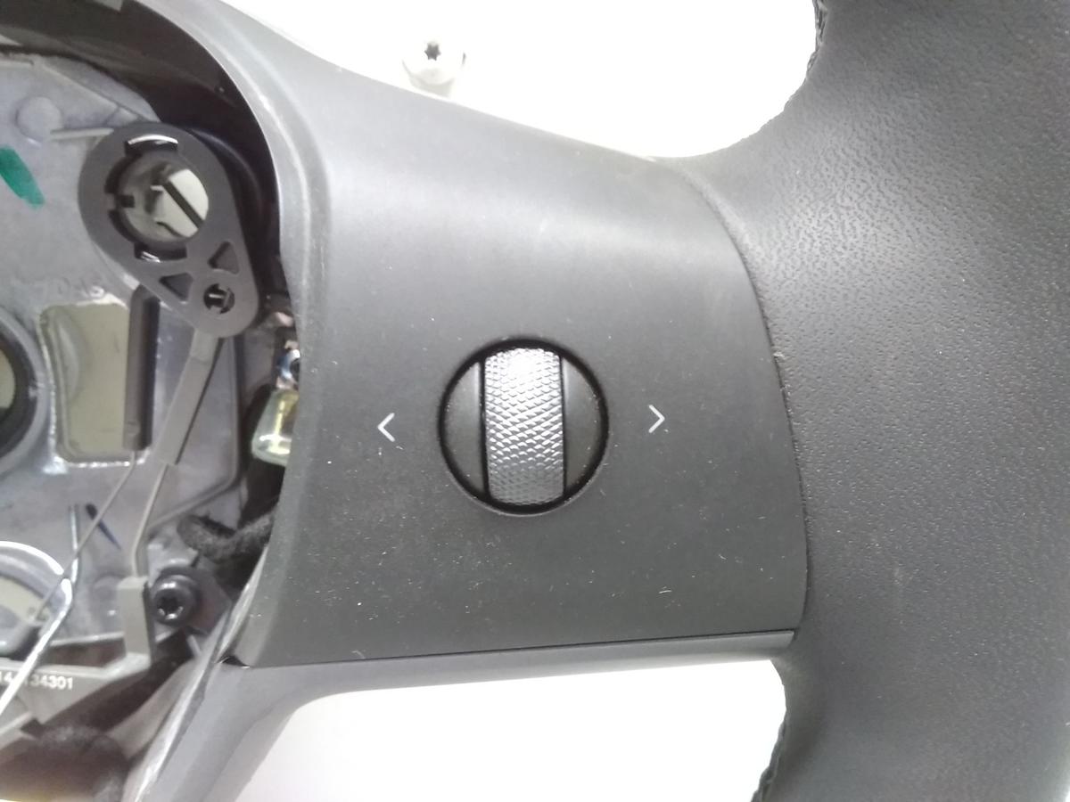 Tesla Model 3 original 3-Speichen Leder-Lenkrad BJ2019 1490214-CN-D