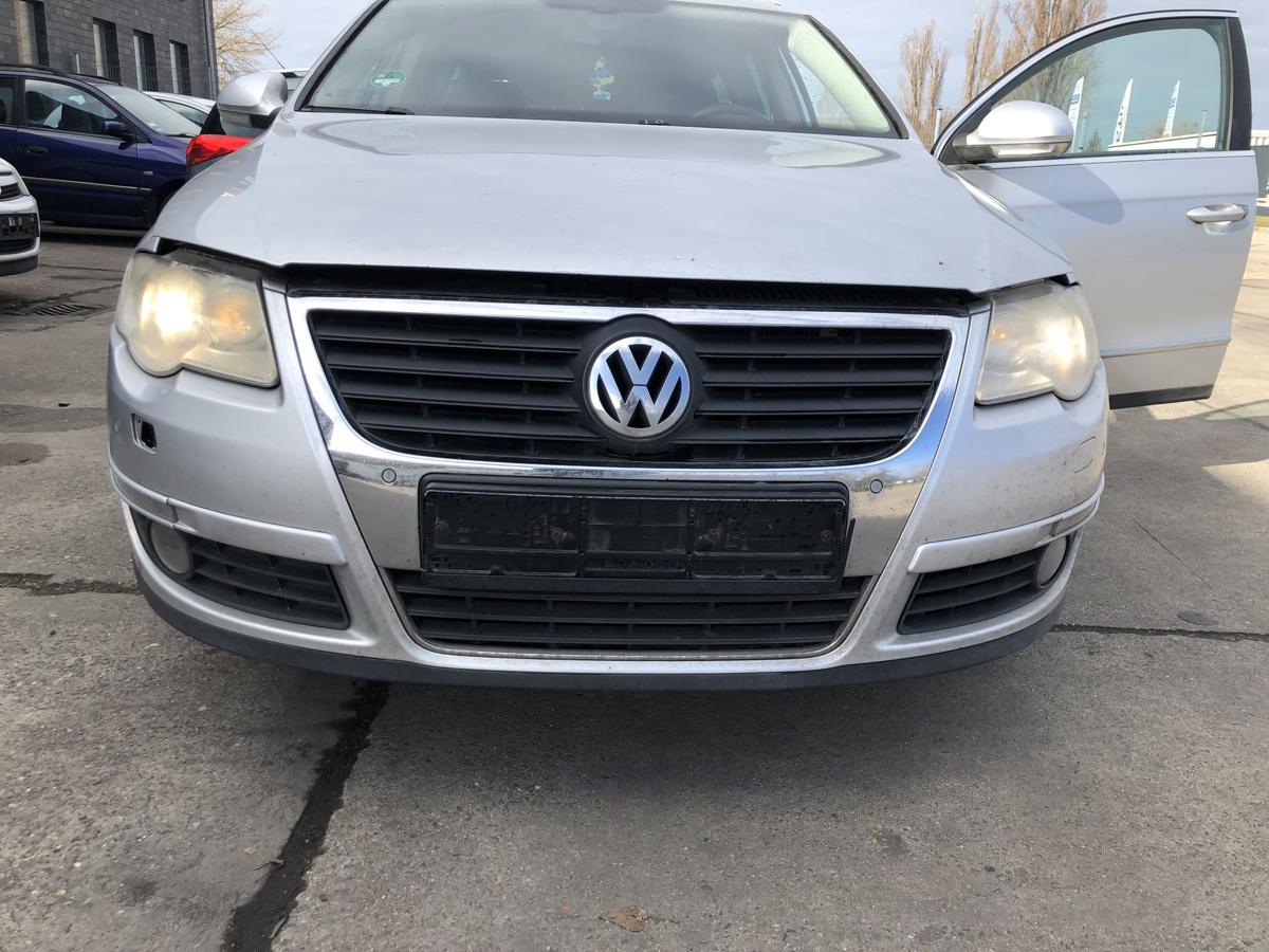 VW Passat 3C B6 Sto&szlig;f&auml;nger vorn Nebel SRA PDC LA7W Reflexsilber Bilder beachten