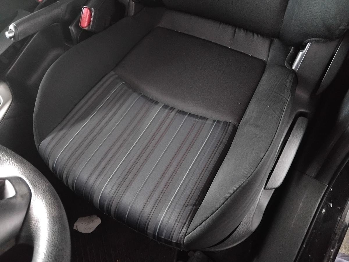 Mazda2 III DJ original Sitz vorn links Fahrersitz 5-türig Stoff schwarz BJ2015 Mazda2 III DJ original Sitz vorn links Fahrersitz 5-türig Stoff schwarz BJ2015