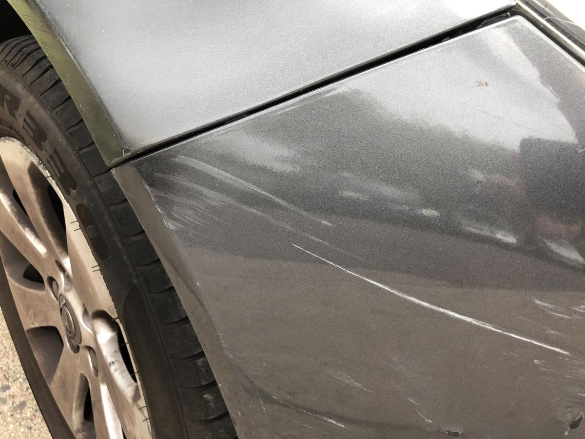 Opel Insignia A 0G-A Stoßfänger vorn Frontschürze Nebelscheinwerfer Z177 grau
