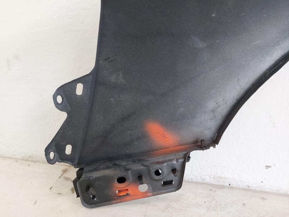 VW Passat 3C B6 Kotfl&uuml;gel vorn rechts Beifahrerseite LA7W Reflexsilber OE