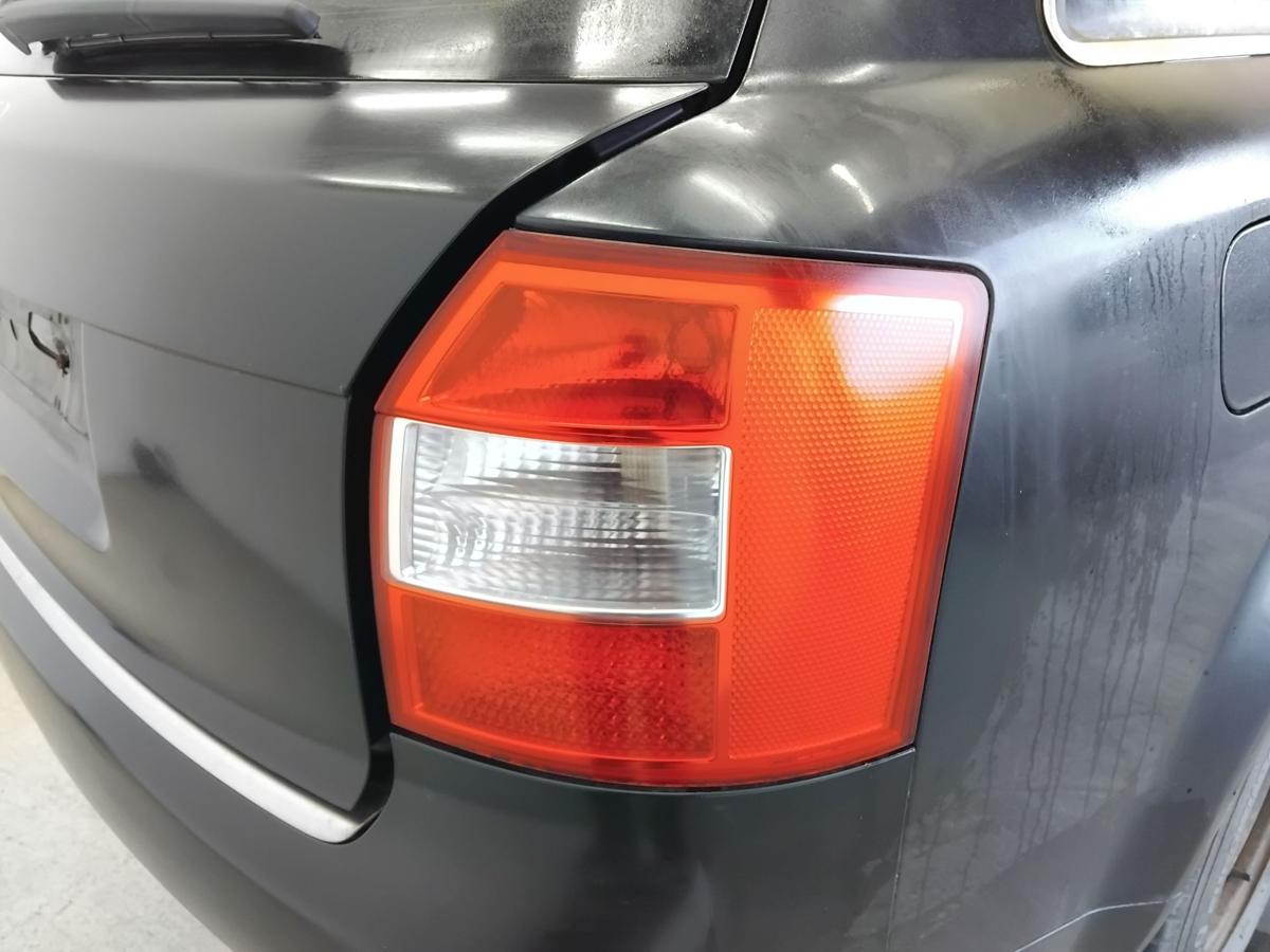 Audi A4 B6 8E Avant original R&uuml;ckleuchte Heckleuchte rechts Kombi BJ2004