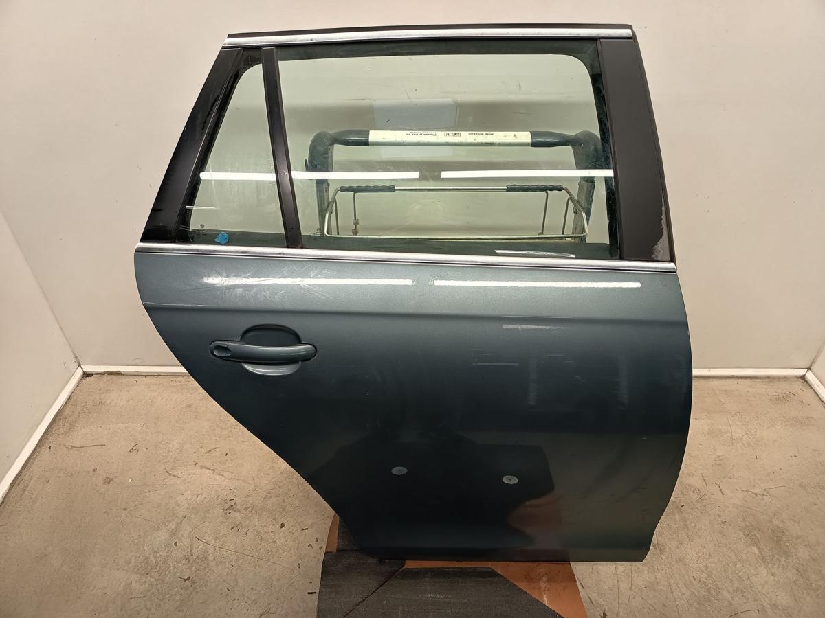 VW Golf V Kombi original T&uuml;r hinten rechts LA6R Gr&uuml;n Baujahr 2008