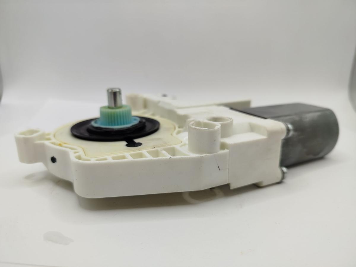 Tesla Model Y Fensterhebermotor vorn links Motor Fensterheber Brose