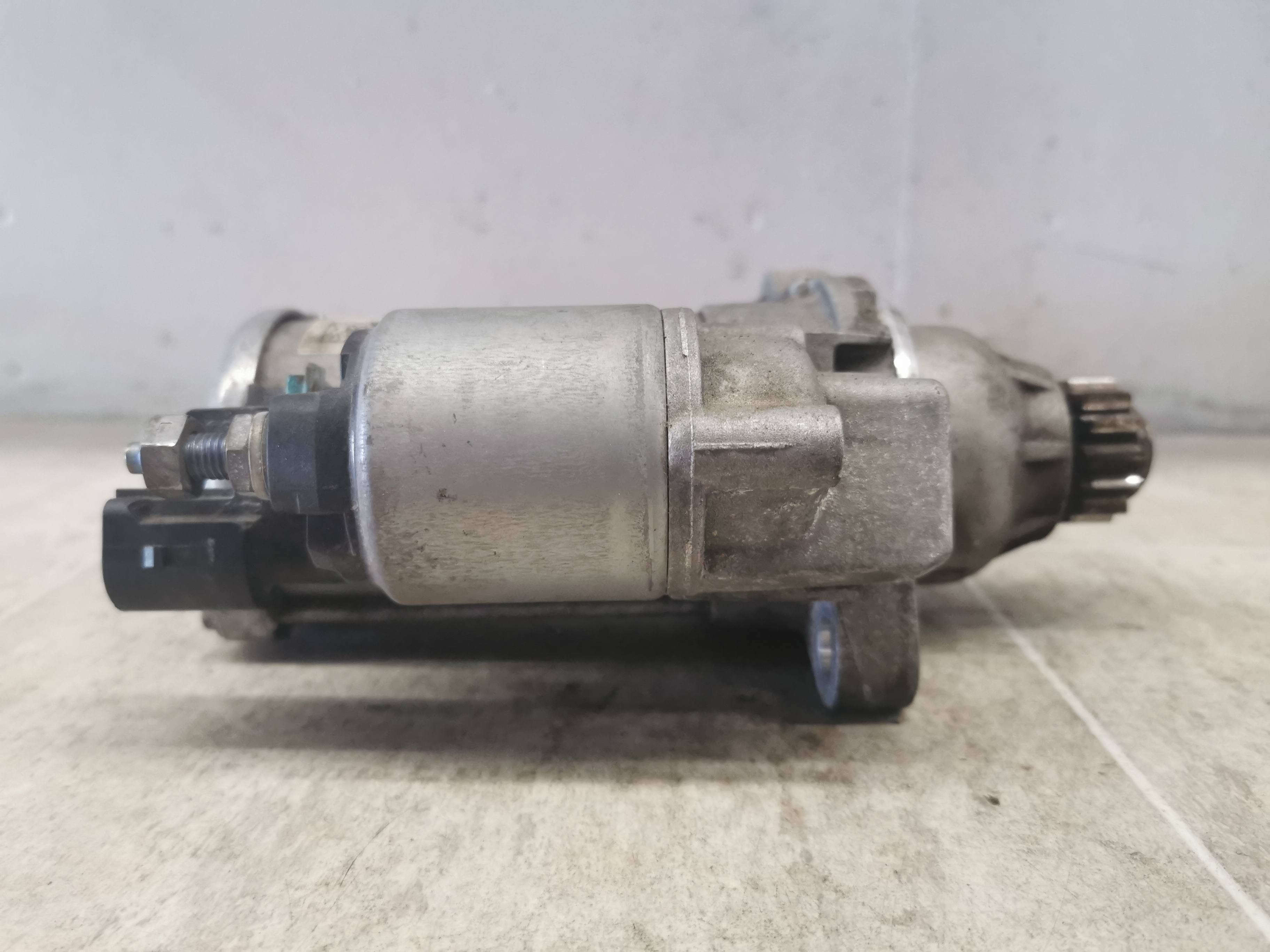 VW UP 11-16 Anlasser 1.0 44KW 02M911021H Starter Bosch