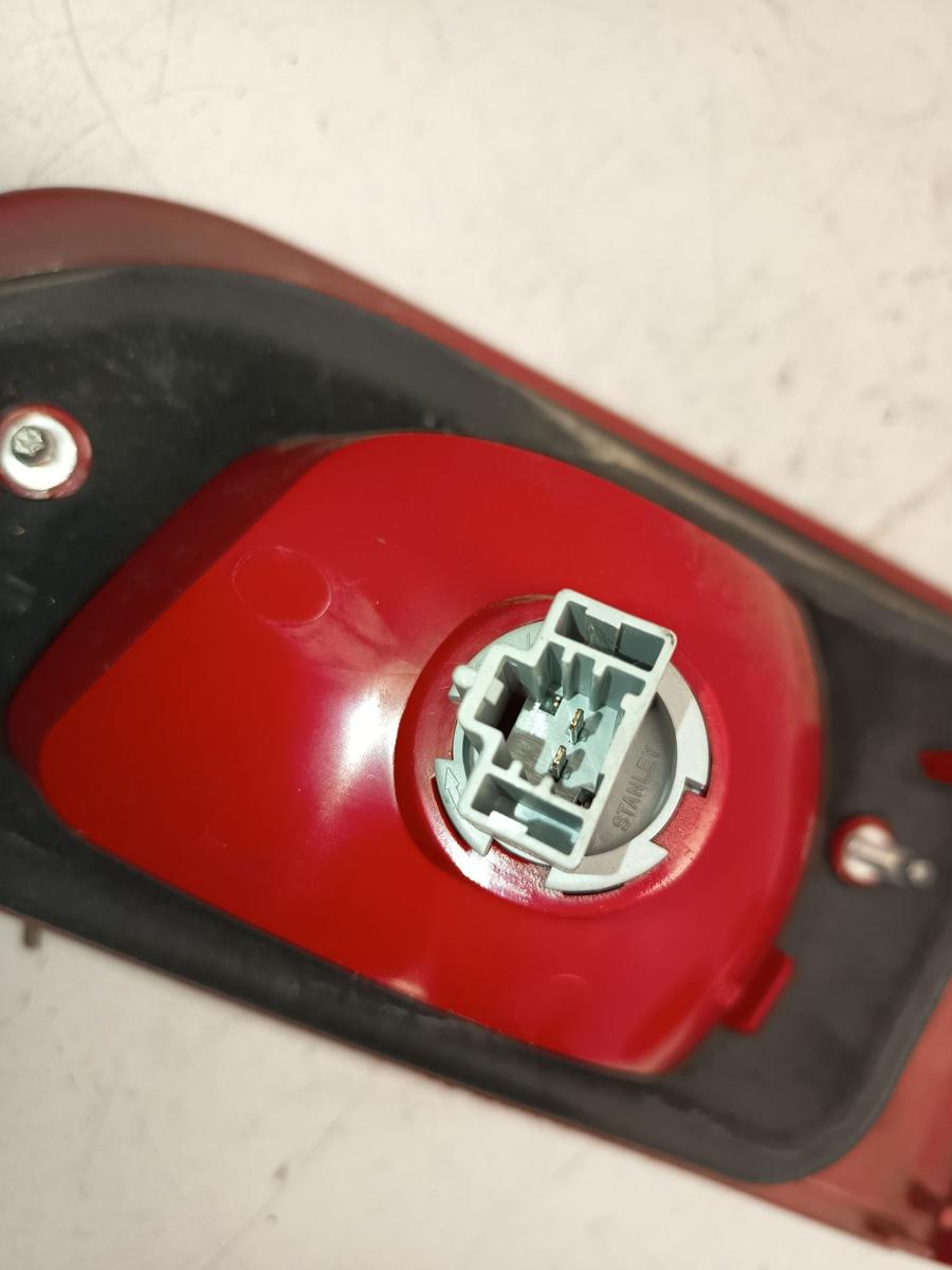 Mazda 2 original R&uuml;ckleuchte Links Innen Heckleuchte Licht