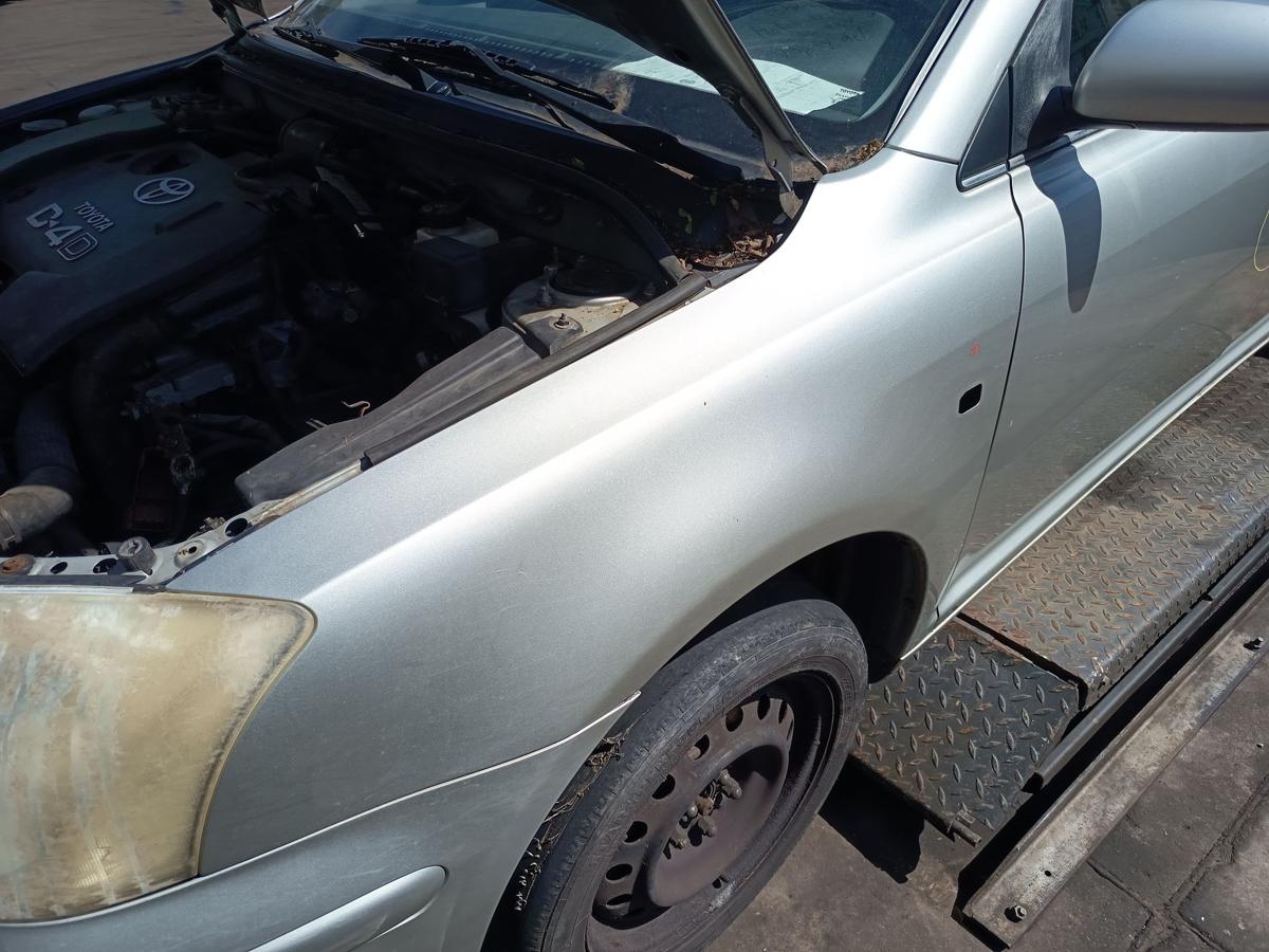 Toyota Avensis T25 original Kotfl&uuml;gel links Seitenteil 1C0 Polarsilber Bj 2005