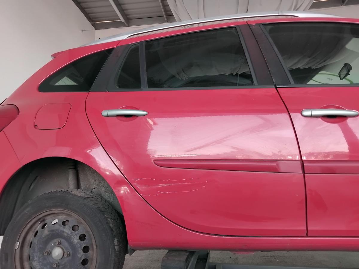 Renault Clio 3 Grandtour Tür hinten rechts OV727 spanisch rot Kombi BJ2009 Delle