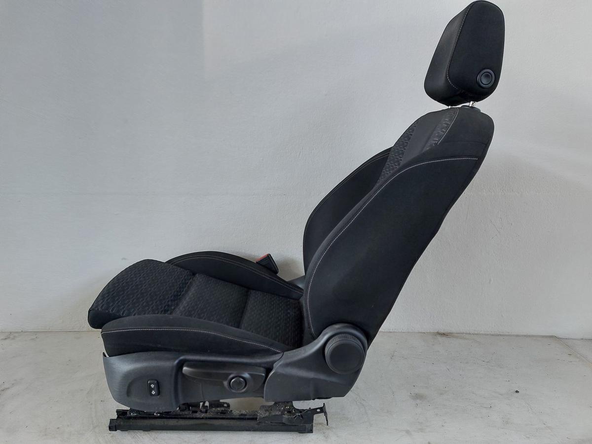 Opel Astra K B16 Kombi Sitz vorn links Fahrersitz AGR Sitz mit Heizung Autositz