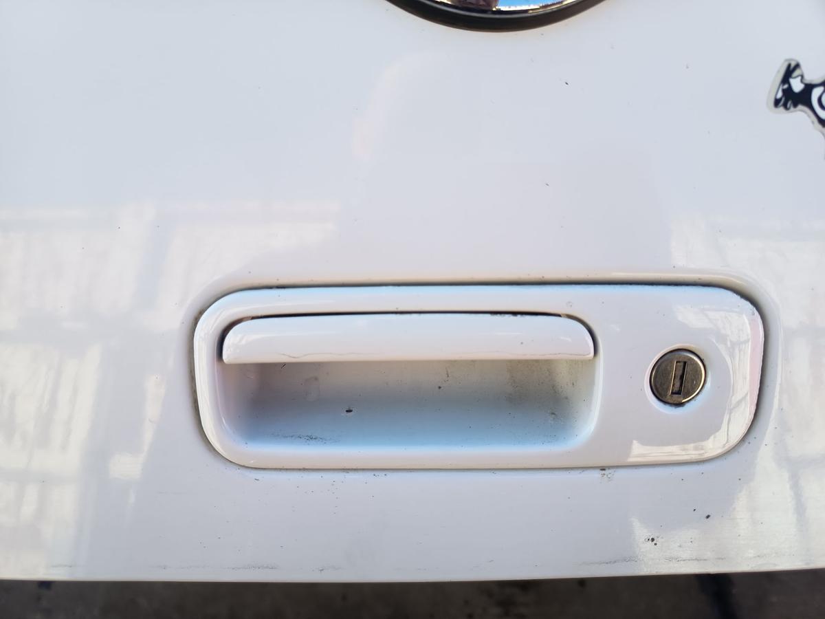 VW Polo 6N2 original Heckklappe mit Scheibe B9A Candywei&szlig; Bj 2000