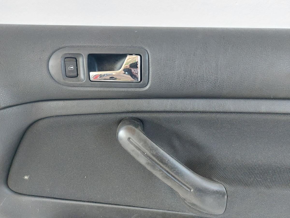 VW Golf 4 Bora 1J Variant Türverkleidung vorn rechts Türpappe Innenverkleidung
